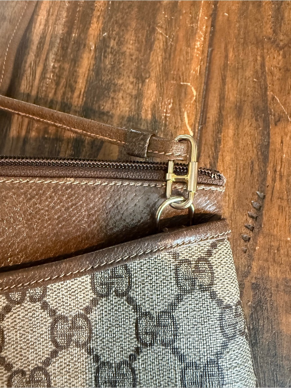 Gucci Beige Brown GG Canvas Crossbody with Red-Green Web Detail - Picture 15 of 15